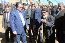 پیشوای ملت به بنیاد باغ 25- سالگی استقلال تاجیکستان آغاز بخشید