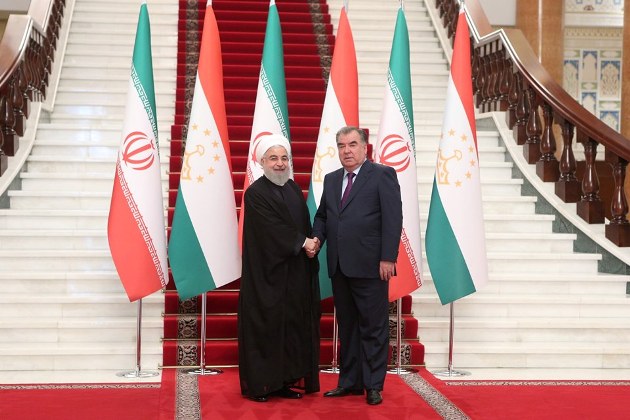 امامعلی رحمان، رئیس جمهوری تاجیکستان با حسن روحانی، رئیس جمهور جمهوری اسلامی ایران ملاقات کردند