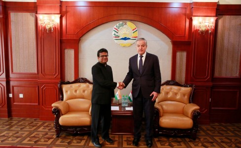 ماموریت دیپلماتیک سفیر هند در تاجیکستان پایان یافت