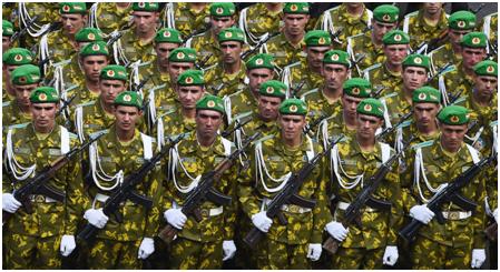 سربازان تاجیکستان به منظور شرکت در رژه نظامی عازم مسکو شدند