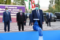 امامعلی رحمان، رئیس جمهوری تاجیکستان خط لوله آب آشامیدنی را در ناحیه شهرستان مورد بهره برداری قرار دادند