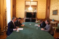 مسئله توسعه بیشتر روابط چند جانبه بین تاجیکستان و فرانسه در پاریس مورد بحث قرار گرفت