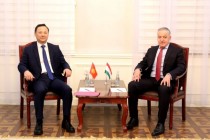 سراج الدین مهرالدین و روسلان کازاکبایف به اهمیت حفظ دوستی و حسن همجواری بین تاجیکستان و قرقیزستان اشاره کردند