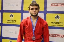 کشتی گیر تاجیک در مسابقات قهرمانی سامبوی ایالات متحده آمریکا به مدال طلا دست یافت