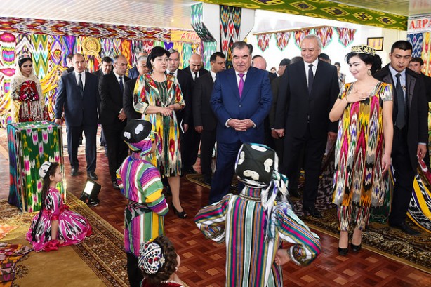 Гейи в худжанде Гейи в худжанде