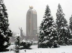 الثلوج على دوشنبه