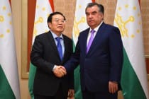 لقاء رئيس جمهورية طاجيكستان مع الممثل الخاص لمكافحة الإرهاب والأمن لجمهورية الصين الشعبية تشنغ كوبينغ