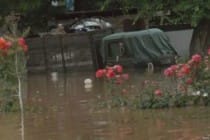 تركت الفيضانات و السيول 5500 من سكان طاجيكستان فى حاجة إلى مساعدات عاجلة