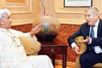 سفير جمهورية طاجكستان لدى دولة الكويت يجتمع مع رئيس تحرير جريدة القبس الزميل وليد عبداللطيف النصف