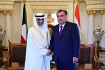 زعيم أمة طاجيكستان يجتمع مع رئيس مجلس الأمة الكويتي مرزوق الغانم