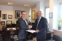 سفير طاجيكستان لدى تركيا يسلم نسخة من أوراق إعتماده لرئيس دائرة المراسم في وزارة الخارجية التركية