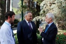 شريف سعيد يجتمع مع ومستشار سفارة جمهورية جنوب أفريقيا في كازاخستان سيو مالخيرب