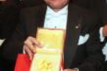 وفاة العالم المصري أحمد زويل الحائز على جائزة نوبل في الكيمياء