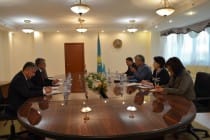 بحث العلاقات الثقافية الإنسانية لطاجيكستان و كازاخستان فى آستانه