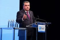 زعيم الأمة: “طاجيكستان على مدى العقدين الماضيين تعمل بنشاط لإستعراض قضايا المياه “