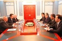 سراج الدين أصلوف يستقبل السفير فوق العادة والمفوض المجرى لدى جمهورية طاجيكستان
