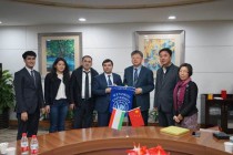 زيارة سفير طاجيكستان لدى الصين من جامعة ونتشو