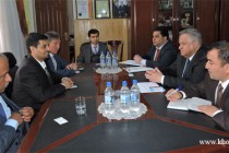 لقاء رئيس غرفة تجارة طاجيكستان مع رئيس شركة مجموعة أعمال البسامي