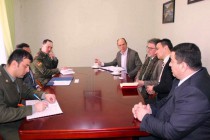 رئيس لجنة حالات الطوارئ و الدفاع المدنى الطاجيكى يجتمع مع فيليب موجان