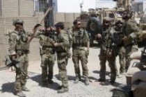 إصابة ثلاثة جنود أمريكيين بعد أن فتح جندي أفغاني النار عليهم