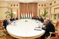 رئيس الدولة إمام على رحمان يجتمع مع قائد القيادة المركزية الأمريكية جوزيف فوتيل