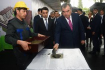 فخامة الرئيس يضع حجر أساس مدرسة ثانوية طاجيكية بريطانية فى دوشنبه