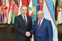 وزير خارجية طاجيكستان يجتمع مع نظيره الأوزبكى عبدالعزيز كاملوف