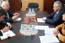رئيس غرفة تجارة طاجيكستان يجتمع مع سفير جورجيا فى طاجيكستان