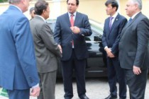 لقاء رئيس غرفة تجارة طاجيكستان مع أمير إقبال
