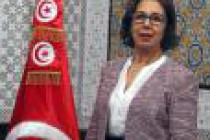 رئيس وزراء تونس يقيل وزيري المالية والتربية