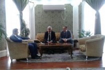 لقاء وزير داخلية طاجيكستان مع ممثل وزارة الداخلية الروسى