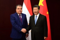 الرئيس الصينى يدعو إمام على رحمان لزيارة بيكين فى مستقبل القريب