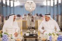 أمير الكويت يغادر السعودية بعد زيارة قصيرة ولا أنباء عن نتائج للمحادثات
