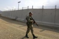 وكالة: تركيا ترسل تعزيزات عسكرية إلى الحدود مع سوريا