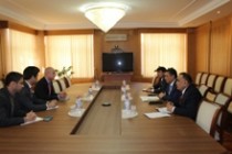 وزير التنمية الاقتصادية والتجارة الطاجيكى يلتقى رئيس مكتب اليونيسيف في طاجيكستان