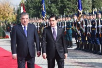 وصول رئيس جمهورية تركمنستان قوربانقلى بيرديمحميدوف الى جمهورية طاجيكستان في زيارة رسمية