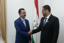 لقاء مدير إدارة الشؤون القنصلية بوزارة الخارجية الطاجيكية مع السفير الجديد لدولة الإمارات العربية المتحدة لدى طاجيكستان