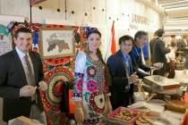 حضور بعثة الدائمة لطاجيكستان فى جنيف فى البازار السنوى للأمم المتحدة