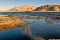سنة تنمية السياحة و الحرف الشعبية: بحيرة كاراكول في طاجيكستان