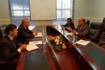 لقاء نائب الأول لوزير خارجية طاجيكستان بسفير جمهورية بنغلاديش الشعبية لدى دوشنبه