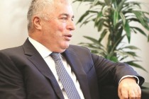 سفير طاجيكستان زبيد الله زبيدوف يهنئ أمير دولة الكويت