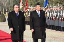 وصول رئيس جمهورية قيرغيزستان سورونباي جينبيكوف الى طاجيكستان
