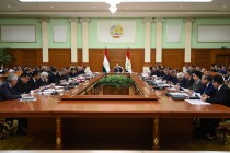 الاجتماع الدوري لحكومة جمهورية طاجيكستان تحت رئاسةالزعيم الطاجيكى إمام على رحمان
