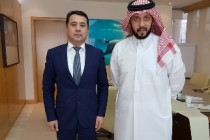 لقاء السفير الطاجيكى مع منصور بن إبراهيم آل محمود