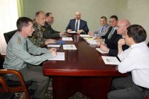 زيارة وفد القيادة المركزية الأمريكية إلى لجنة الطوارئ والدفاع المدني الطاجيكية