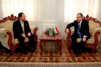 وزير خارجية جمهورية طاجيكستان يلتقى نظيره الكورى لي يونغ هو