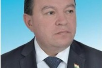 اقترح رئيس أكاديمية العلوم في طاجيكستان فرهاد رحيمي فتح مدرسة طاجيكية في موسكو