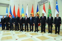 حضور رئيس جمهورية طاجيكستان إمام على رحمان فى قمة رابطة الدول المستقلة غير الرسمية