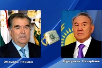 زعيم طاجيكستان إمام على رحمان يهاتف نظيره الكازاخستانى نور سلطان نزارباييف