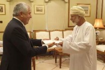 لقاء سفير طاجيكستان مع وزير خارجية مملكة عمان فى مسقط